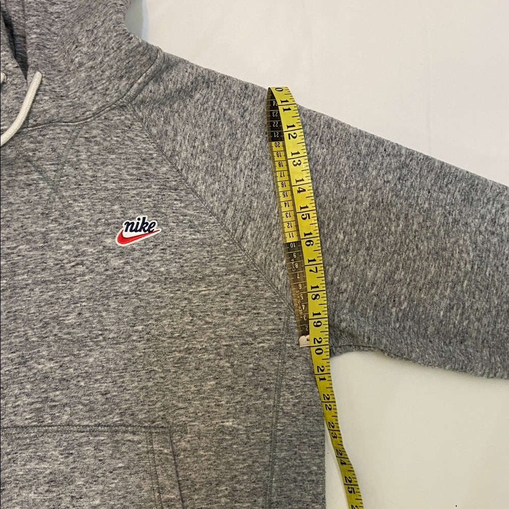 Nike Sportswear Men’s Gray Heritage Pullover Hoodie. Size-Medium - Picture 9 of 13